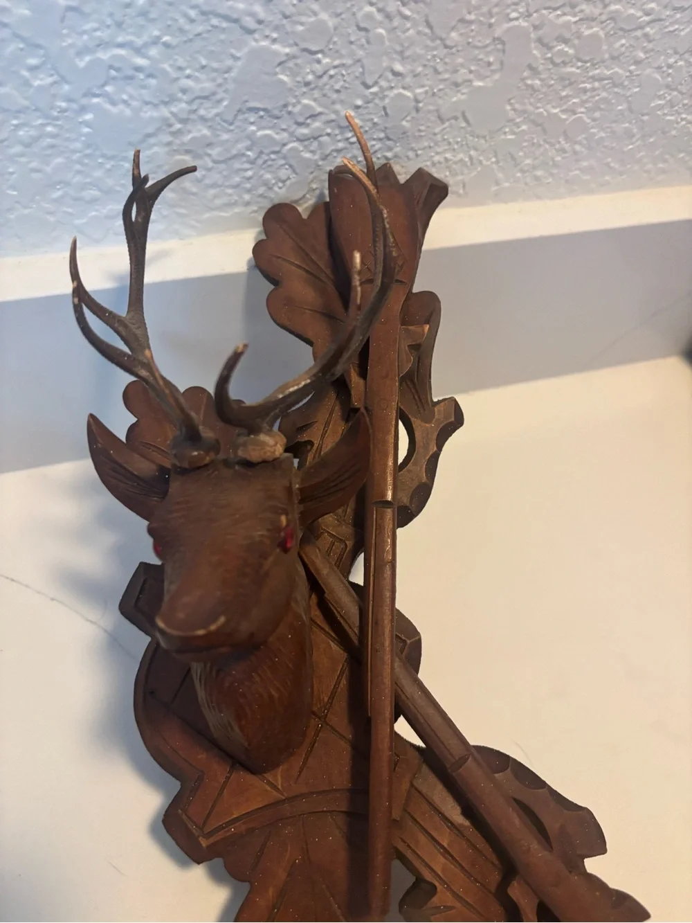 Vintage Carved Wood Deer Hunting Wall Plaque Rifle & Antlers Rustic Cabin Decor